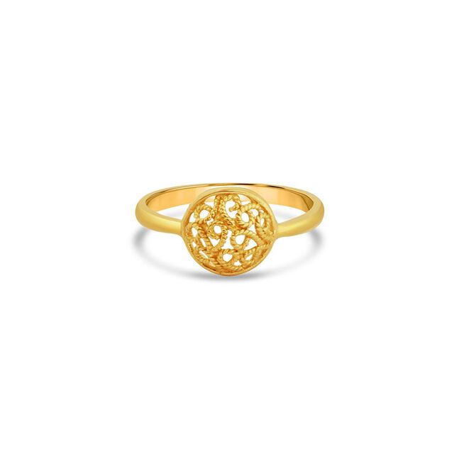 Delicate Details Gold Finger Ring 2