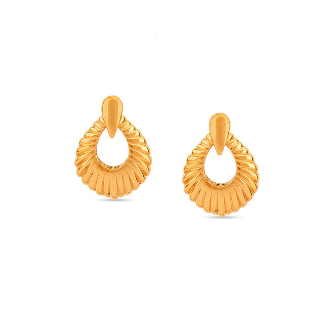 Tanishq 22KT Gold Pendant with Chain and Earrings Set for Women 3