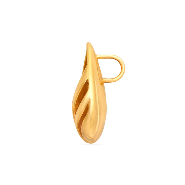 Tanishq 22KT Gold Pendant and Earrings Set 3