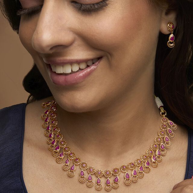 Tanishq 22KT Gold Neckwear Set for Women 2