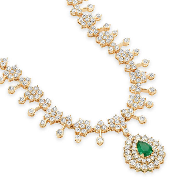 Tanishq 22KT Diamond Necklace for Women 3