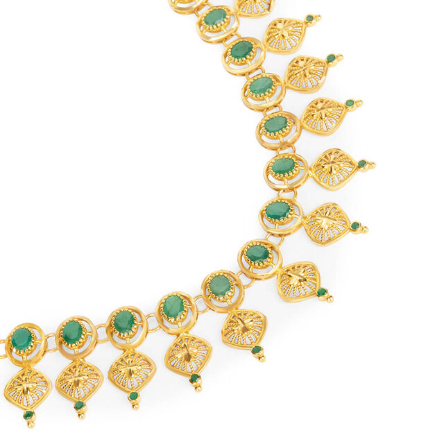 Tanishq 22KT Gold Neckwear Set for Women 3