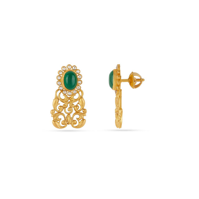 Tanishq 22KT Gold Necklace Set for Women 4