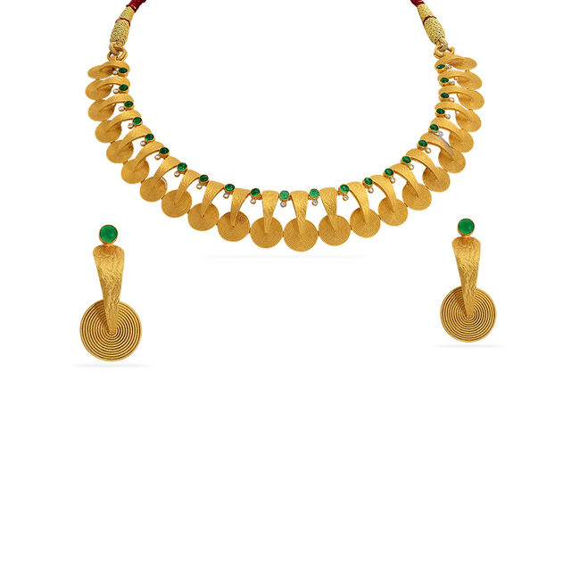 Tanishq 22 KT Gold Necklace Set for Women 4