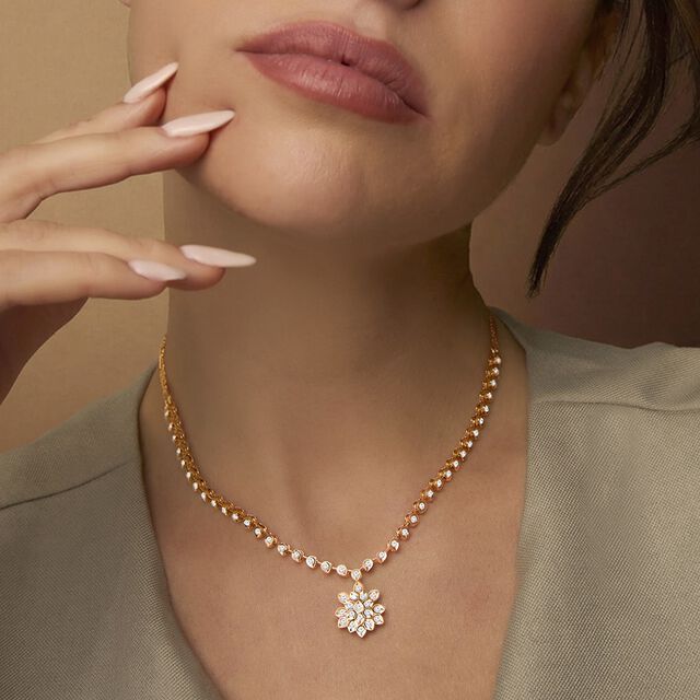 Tanishq 22KT Diamond Necklace for Women 2