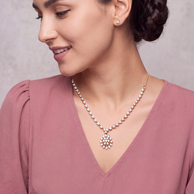 Tanishq 22KT Diamond Necklace for Women 3