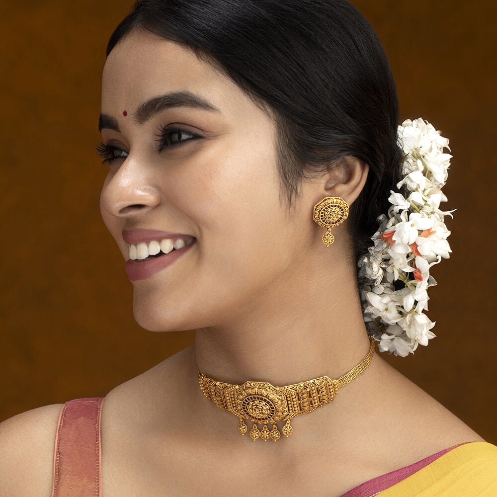 Buy Grandeur Floral Gold Choker Set at Best Price Tanishq US