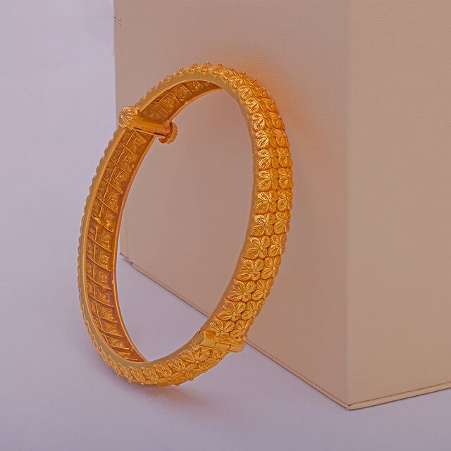 Tanishq 22 Karat Gold Bangle for Women 6