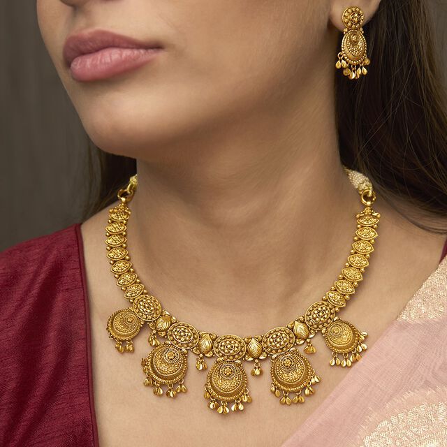 Royal Grandeur Gold Necklace Set 2