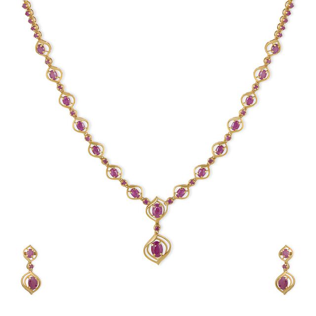 Tanishq 22KT Gold Necklace Set 