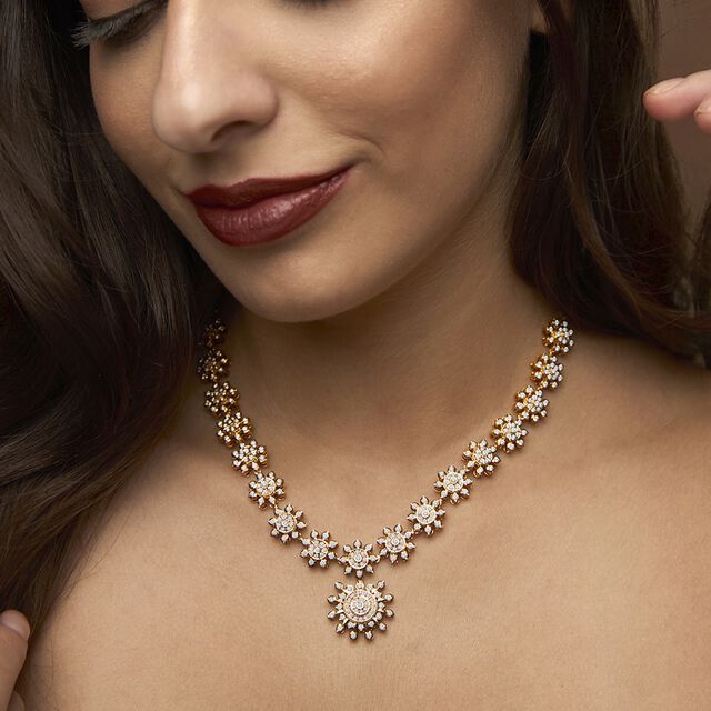 Tanishq 22KT Diamond Necklace for Women 2