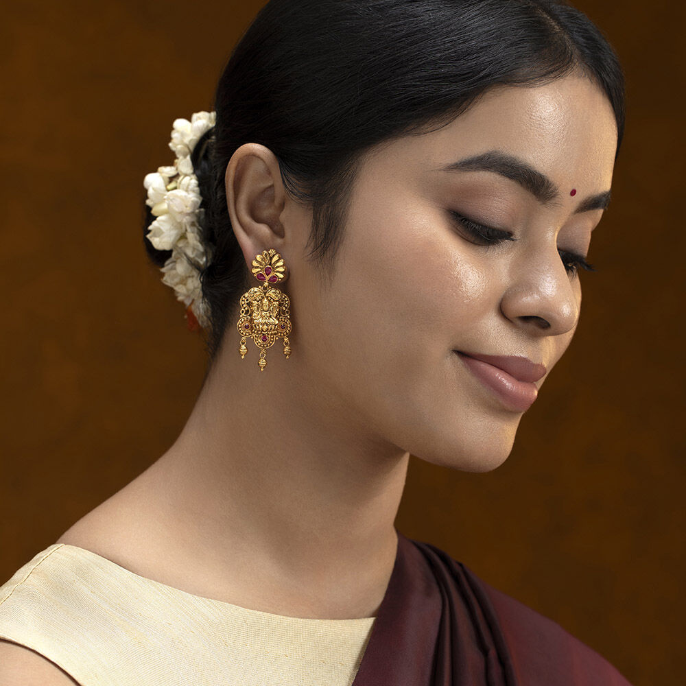 Tanishq gold earring on sale