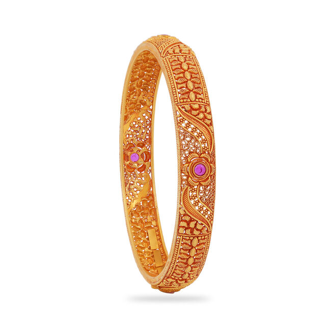 Regal Carvings Gold Bangle