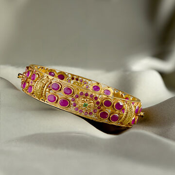 Intricate Latticework Bangle Set