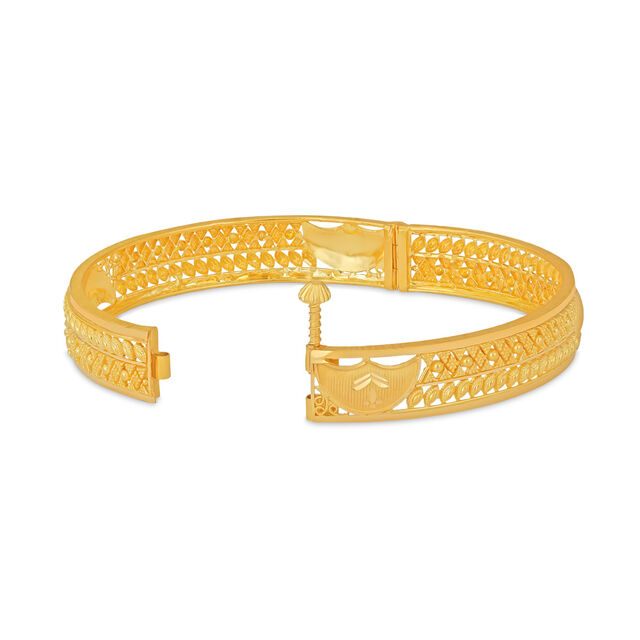 Delicate Lacework Gold Bangle