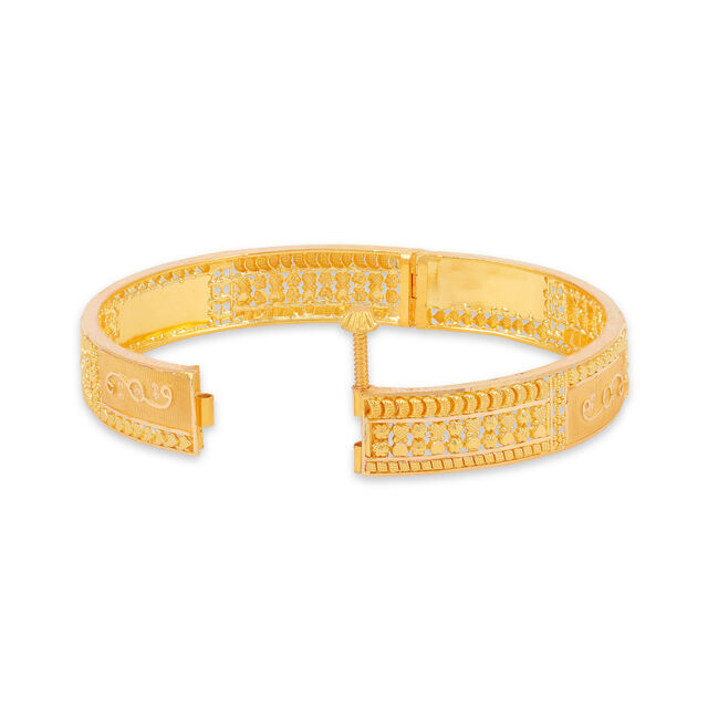 Radiant Centerpiece Gold Bangle 2