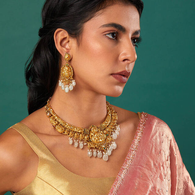 Tanishq 22KT Gold Necklace Set for Women 2