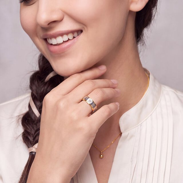 Tanishq Platinum Finger Ring for Women 2