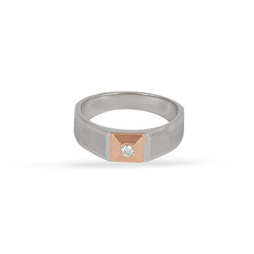 Tanishq Platinum Diamond Finger Ring for Men