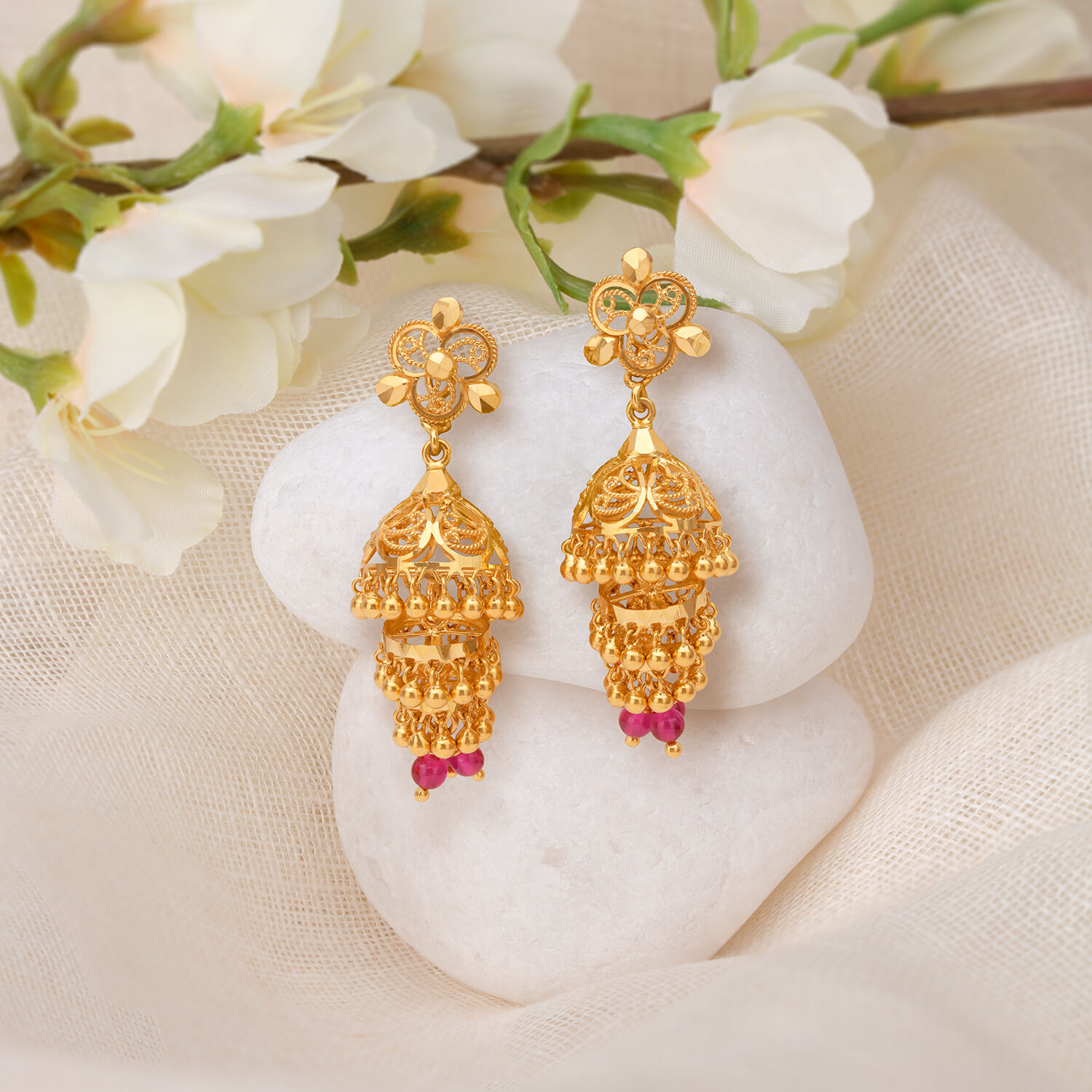 Tanishq shop earrings jhumka