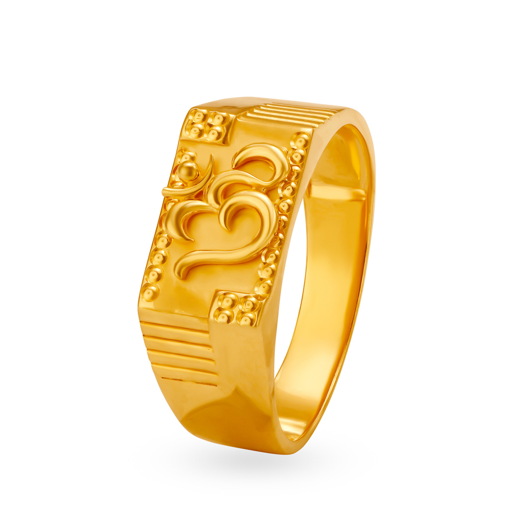 Scintillating 22 Karat Gold Wave Pattern Finger Ring