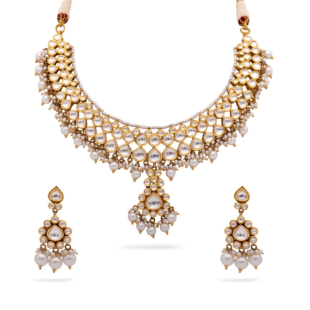 Traditional kundan pearl necklace set