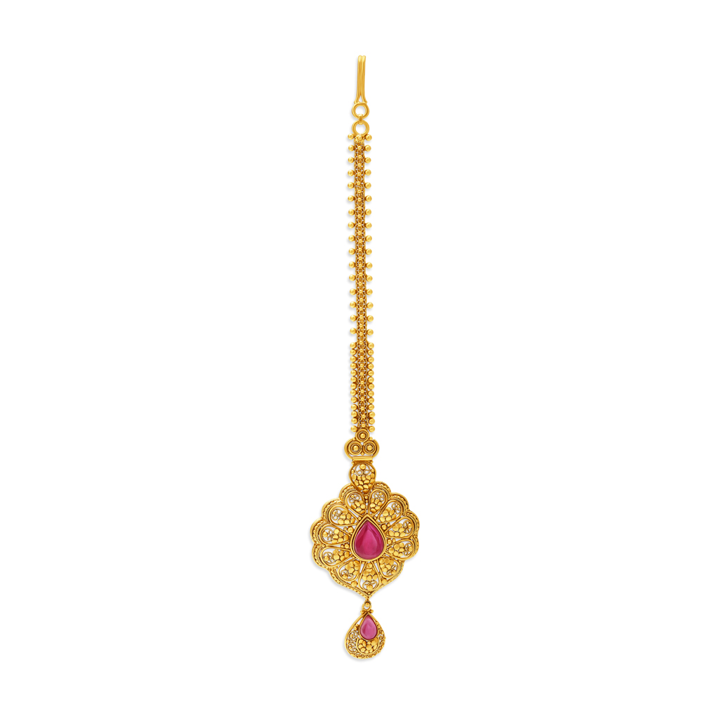 Buy Mesmerising Gold Maang Tikka for the Tamil Bride at Best Price